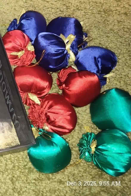 Photo of free Nespresso and ornaments (Westmont) #3