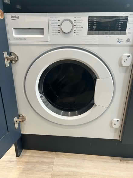 Photo of free Integrated washing machine dryer (SW18 Earlsfield) #1