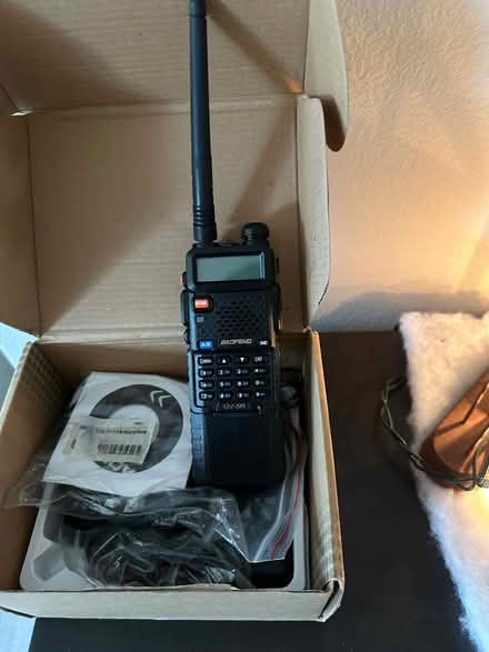 Photo of free Smal UHF/VHF radio (Newbeg) #2