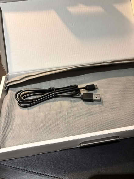 Photo of free bluetooth keyboard (Walthamstow Central) #2