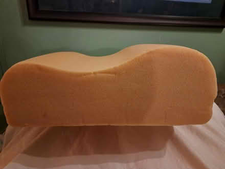 Photo of free Curved Memory Foam Pillow w Cover (Brightwood-Takoma) #4