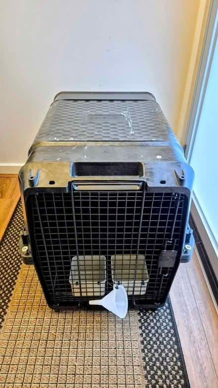 Photo of free Pet Carrier Crate with Bowls (North Melbourne) #1