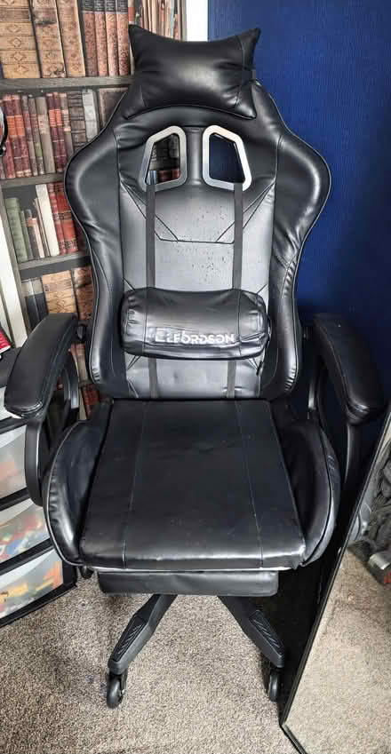 Photo of free Gaming chair (Lowedges S8) #1