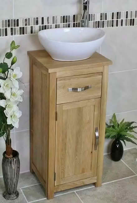 Photo of small vanity sink unit (Headington OX3) #2