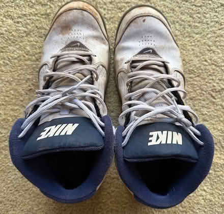 Photo of free Men's Sneakers (Cupertino - DeAnza and 280) #1