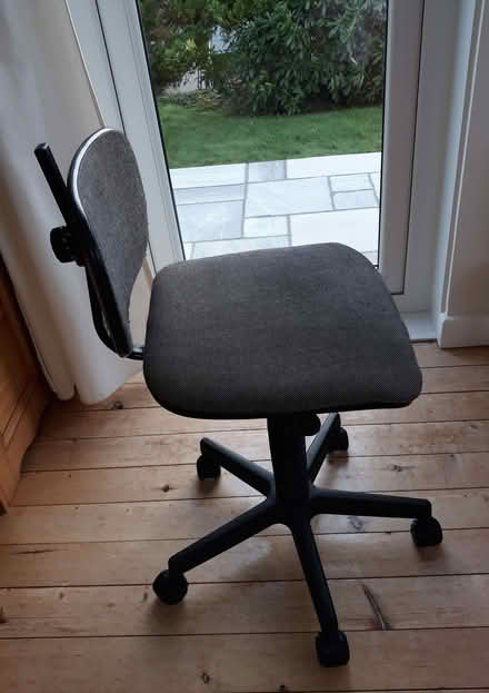 Photo of free Penzance: Office Computer chair (Penzance TR18) #2
