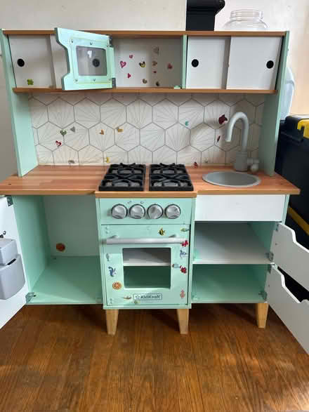 Photo of free Play Kitchen (Harmans) #3