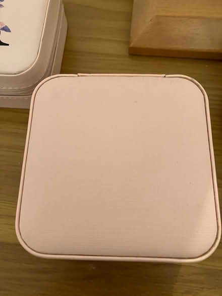 Photo of free Mini jewelry boxes (Kempston) #3