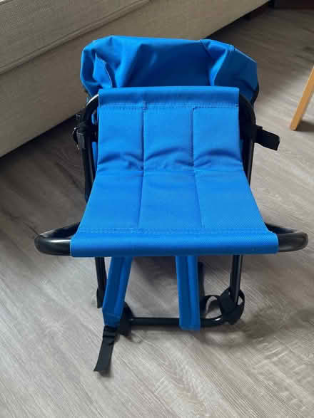 Photo of free Backpack with integrated seat (Winnersh RG41) #3