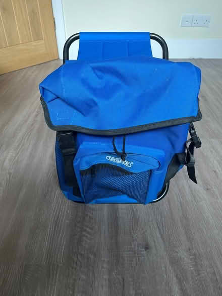 Photo of free Backpack with integrated seat (Winnersh RG41) #1