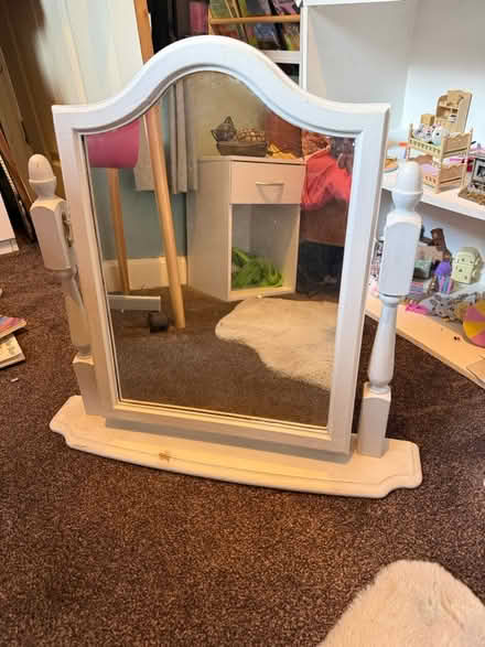 Photo of free Dressing table mirror (Leicester LE2) #1