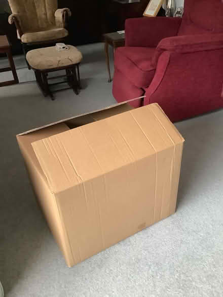 Photo of free Solid cardboard box (CV8) #1