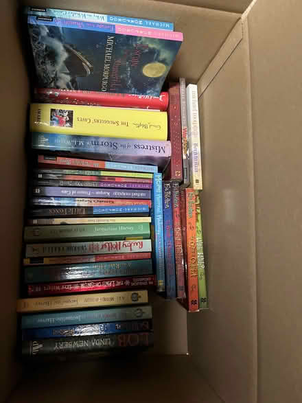 Photo of free books and music for piano, violin, viola, cello, soprano (Grandpont OX1) #1