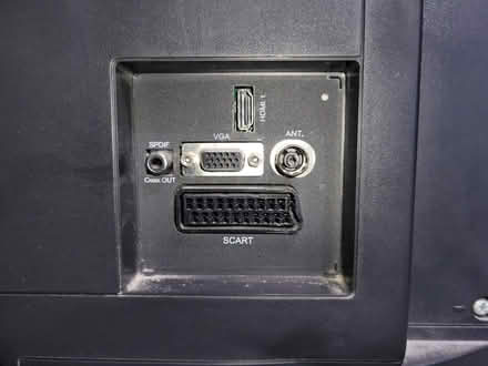 Photo of free Toshiba 21 Inch TV with DVD Player - Not Smart (Purbrook PO7) #3