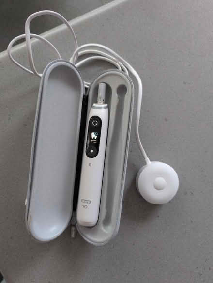 Photo of free Oral B electric toothbrush (Hove BN3) #1