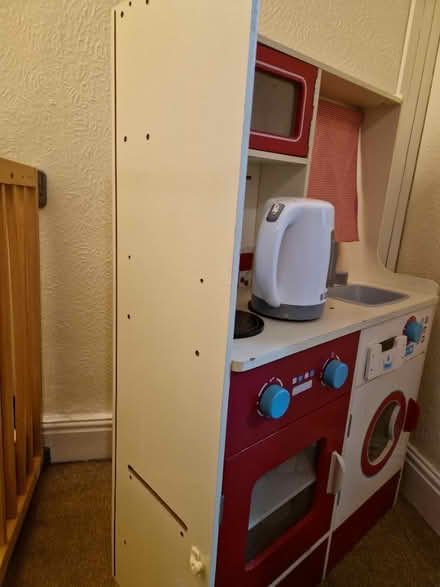 Photo of free Play kitchen (Shepshed LE12) #3