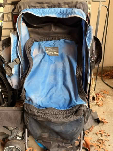 Photo of free Aluminum frame hiking backpack (South Hingham near route 3) #1