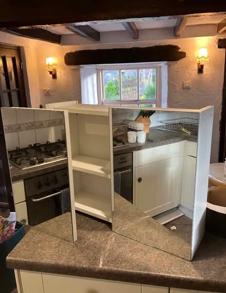 Photo of free bathroom medicine cabinet (Staveley LA8) #2