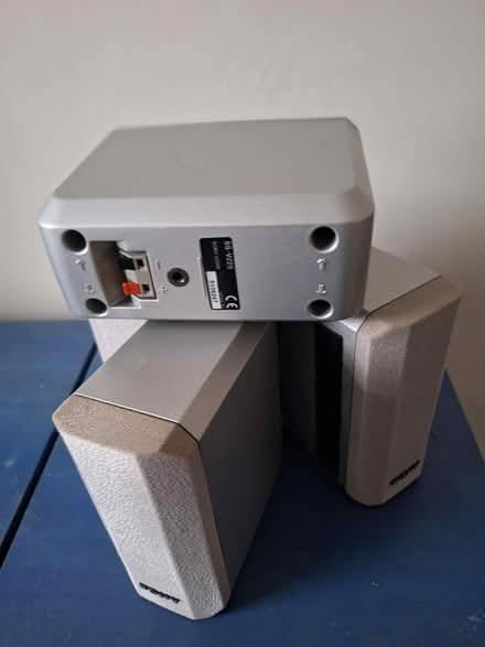 Photo of free Mini hi -fi speakers (Rainham ME8) #1