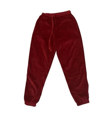 Photo of free Forever 21 Woman’s Sweatsuit (Brooklyn Storage) #2