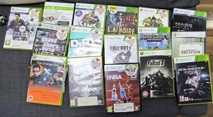 Photo of free Xbox 360 with games (Surbiton KT6) #1