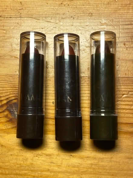 Photo of free Imán Lipsticks - unused (AL4) #3