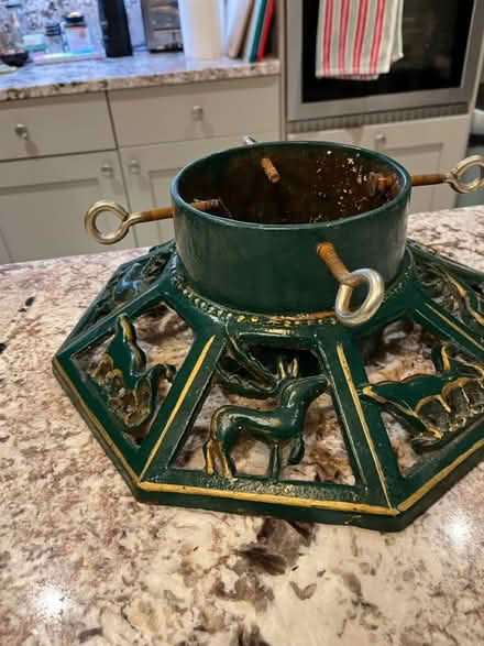 Photo of free xmas tree stand (chiswick) #1