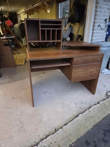 Photo of free Desk (South Whitehall) #1