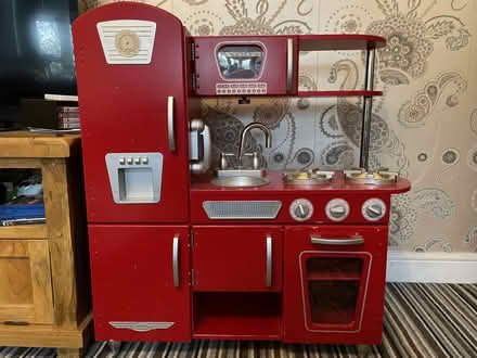 Photo of free Red children’s play kitchen with accessories (Writtle CM1) #1
