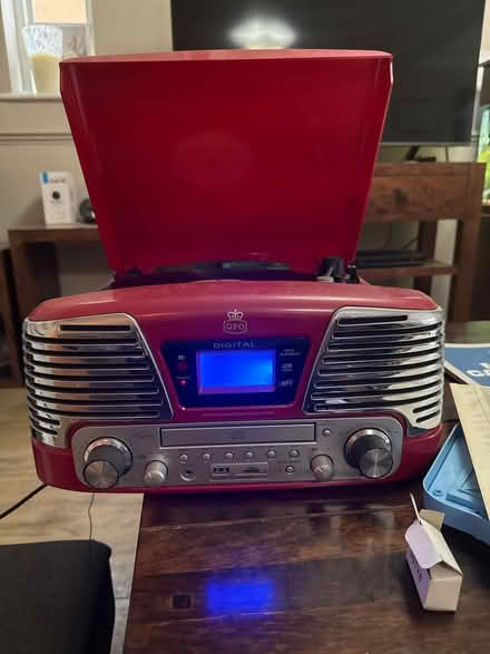 Photo of free GPO Record and CD Player (Park Street, St Albans AL2) #1