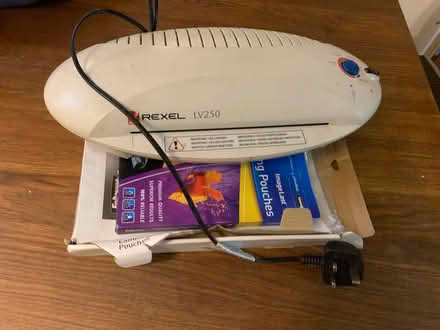 Photo of free A4 Laminator (France Lynch GL6) #1
