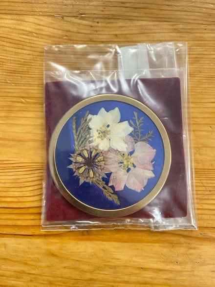 Photo of free Pressed Flowers Gifts (AL4) #2
