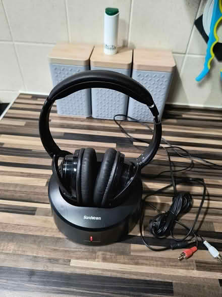 Photo of free Wireless Heaphones (M6,Langley Road South) #1