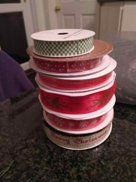 Photo of free Christmas ribbons (Millhouses S7) #1