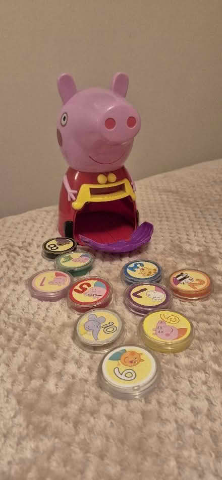 Photo of free Peppa Pig 1-10 Posting Game (Greaves LA1) #1