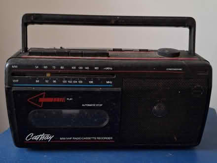 Photo of free Old Transistor Radio (Rainham ME8) #1