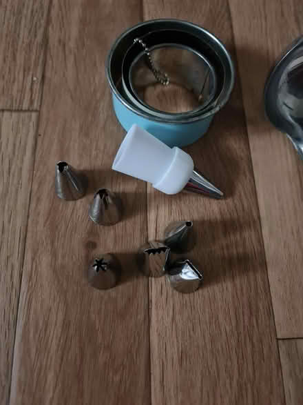 Photo of free New, unused kitchen accessories (Collier Row Romford RM5) #2