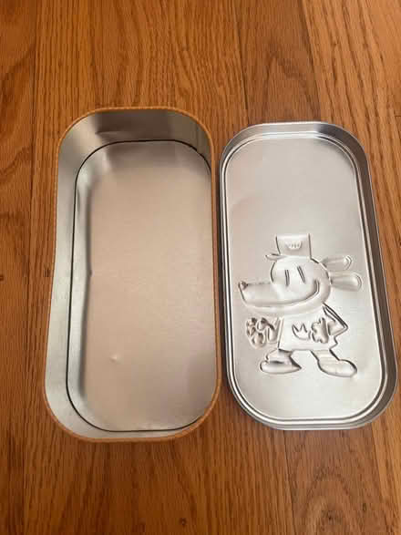 Photo of free Dog Man Tin (Lawrence Expwy & Monroe Street) #2