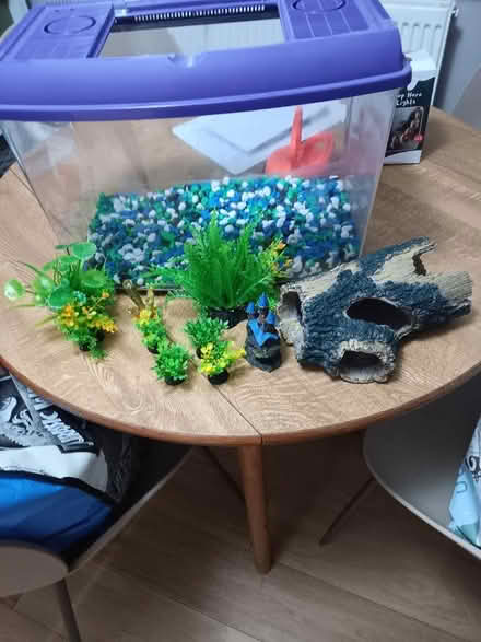 Photo of free Fish tank (Hurley SL6) #1
