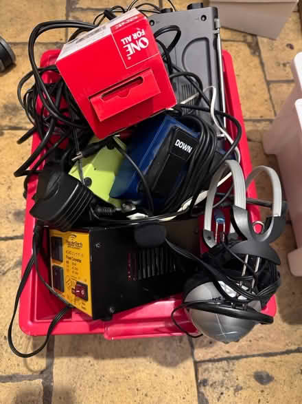 Photo of free Networking audio and tv stuff (Cambridge/Royston) #2