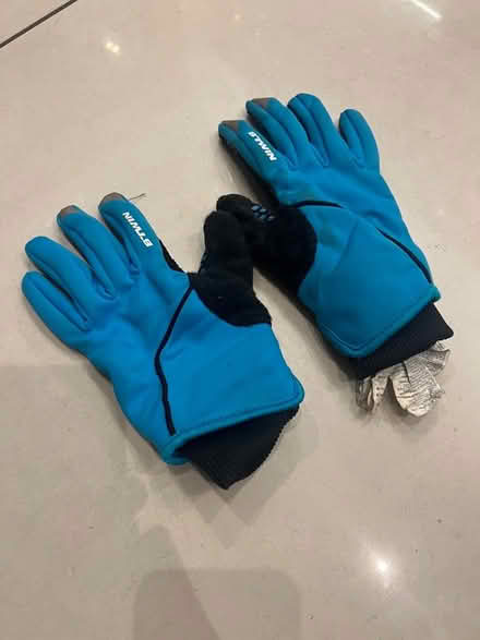 Photo of free Childs gloves - for 8 yr olds (Latchford WA4) #1