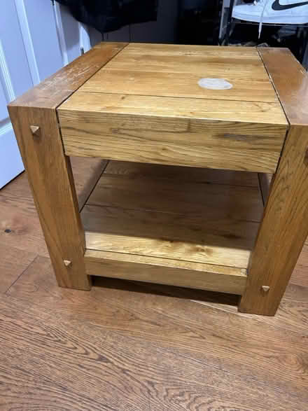 Photo of free Solid oak side table (DA12) #1