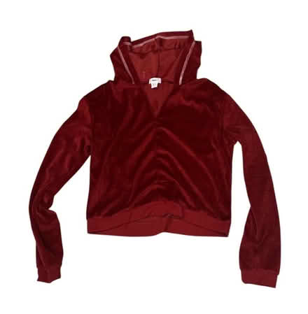 Photo of free Forever 21 Woman’s Sweatsuit (Brooklyn Storage) #1