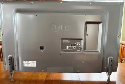 Photo of free Flat Screen TV (Forest Lakes) #2