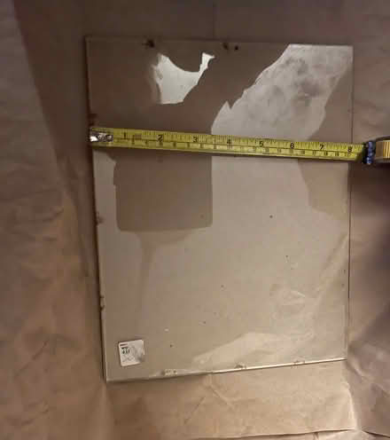 Photo of free Gilt picture frame needs glue (Finsbury Park N4) #4