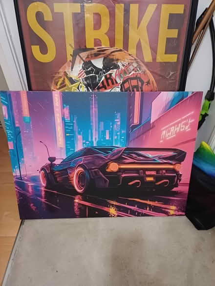 Photo of free Framed posters and canvas (Hemel Hempstead HP1) #4