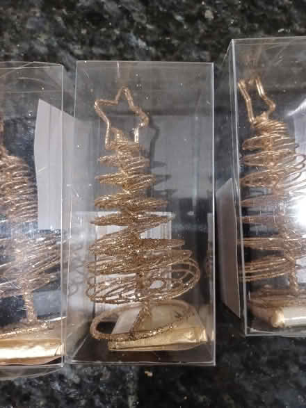 Photo of free 8 tree Place card holders (Woodley RG5) #2
