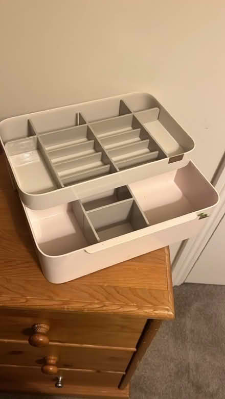 Photo of free Make up storage (Penge SE20) #1