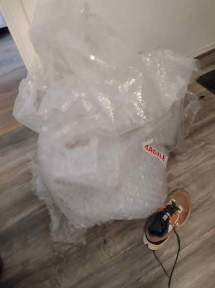Photo of free Large bundle of bubble wrap (Northchurch HP4) #1