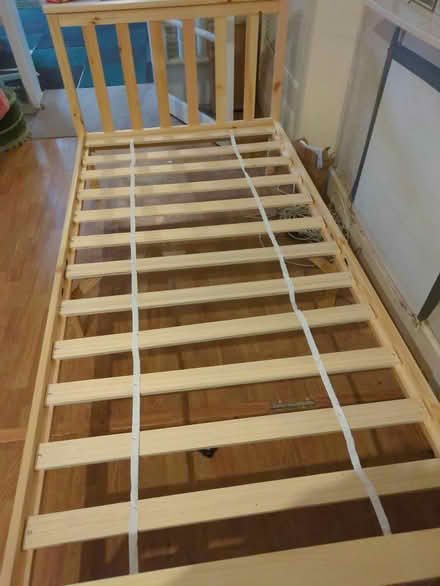 Photo of free Single bed (Tooting) #1